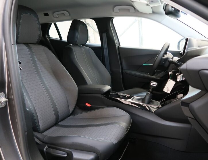 Peugeot 2008 SUV 1,2 l 96 kw