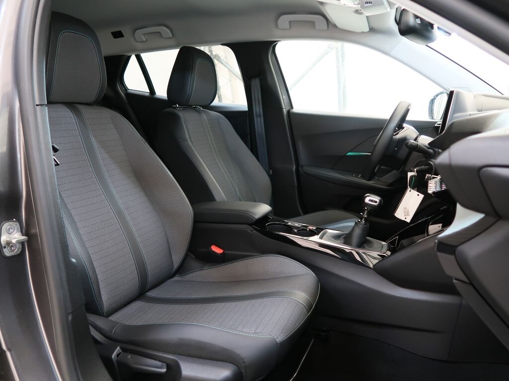 Peugeot 2008 SUV 1,2 l 96 kw