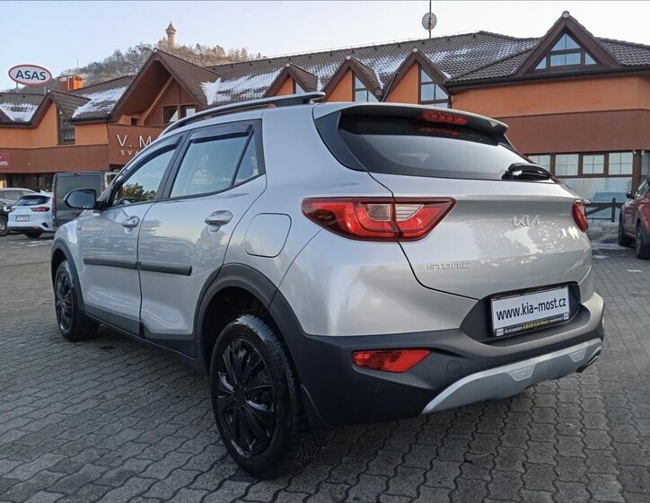 KIA Stonic SUV 1,2 l 62 kw