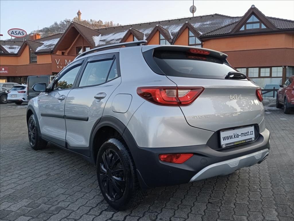 KIA Stonic SUV 1,2 l 62 kw