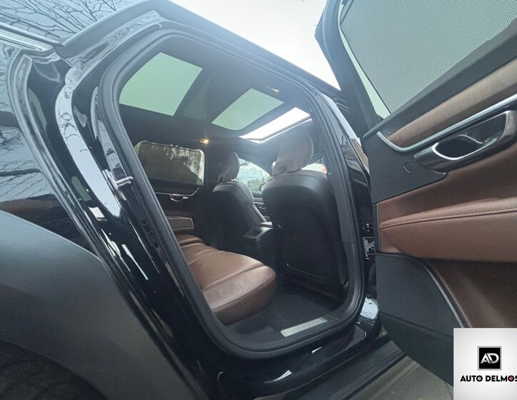 Volvo V90 25