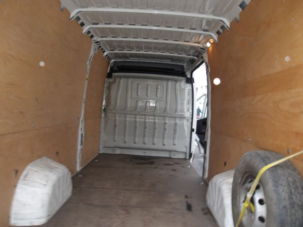 Fiat Ducato Skříň 2,2 l 121 kw