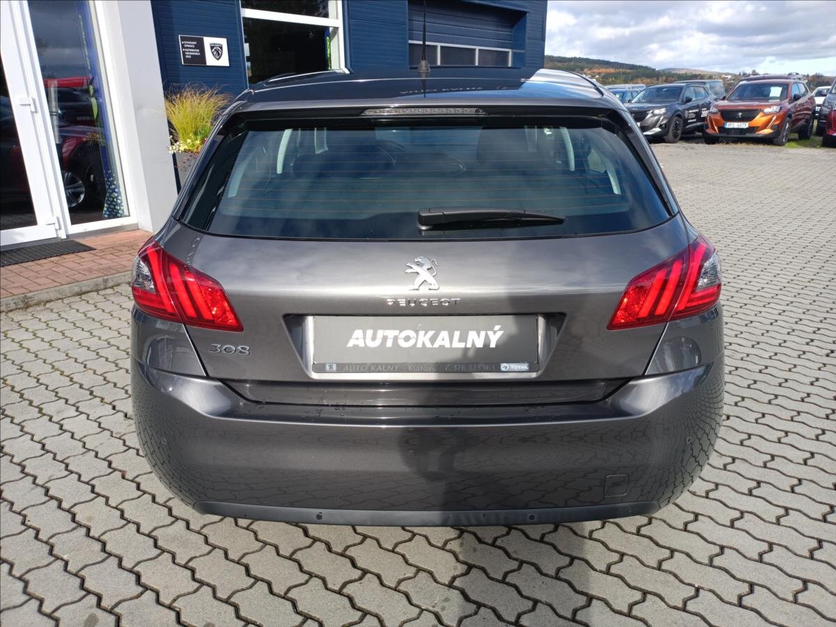 Peugeot 308 Hatchback 1,2 l 81 kw