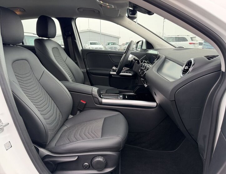 Mercedes-Benz GLA SUV / Terénní 2,0 l 85 kw