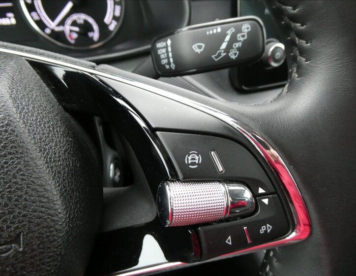 Škoda Kamiq Hatchback 999,0 81 kw