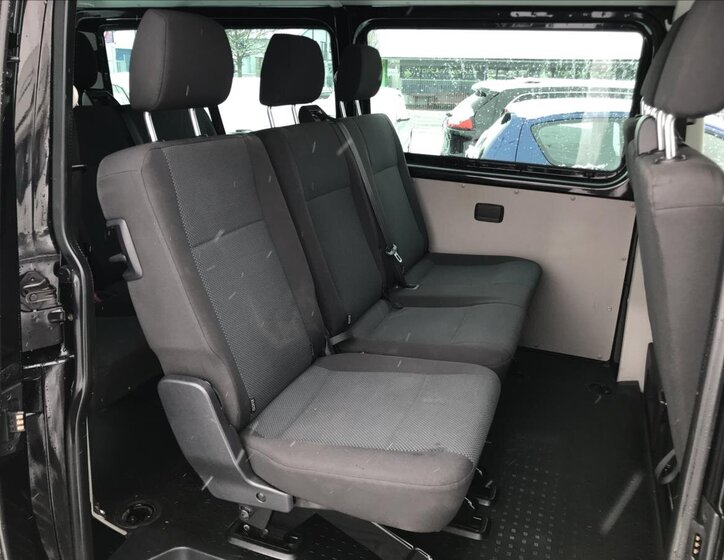 Volkswagen Transporter Kombi 2,0 l 110 kw