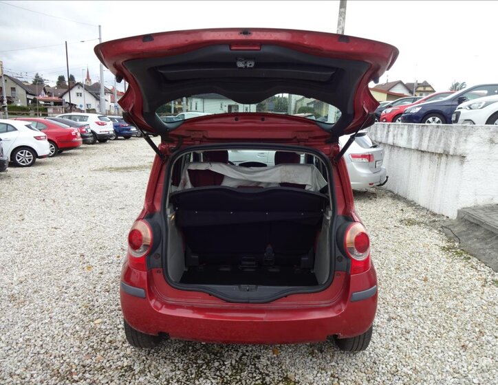 Renault Modus Kombi 1,1 l 55 kw