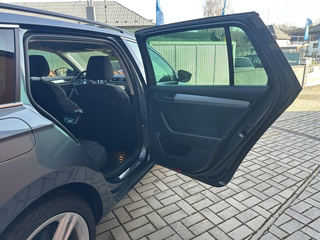 Škoda Superb Kombi 2,0 l 140 kw