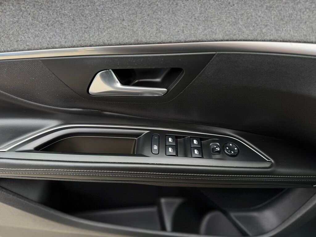 Peugeot 5008 SUV / Terénní 2,0 l 110 kw