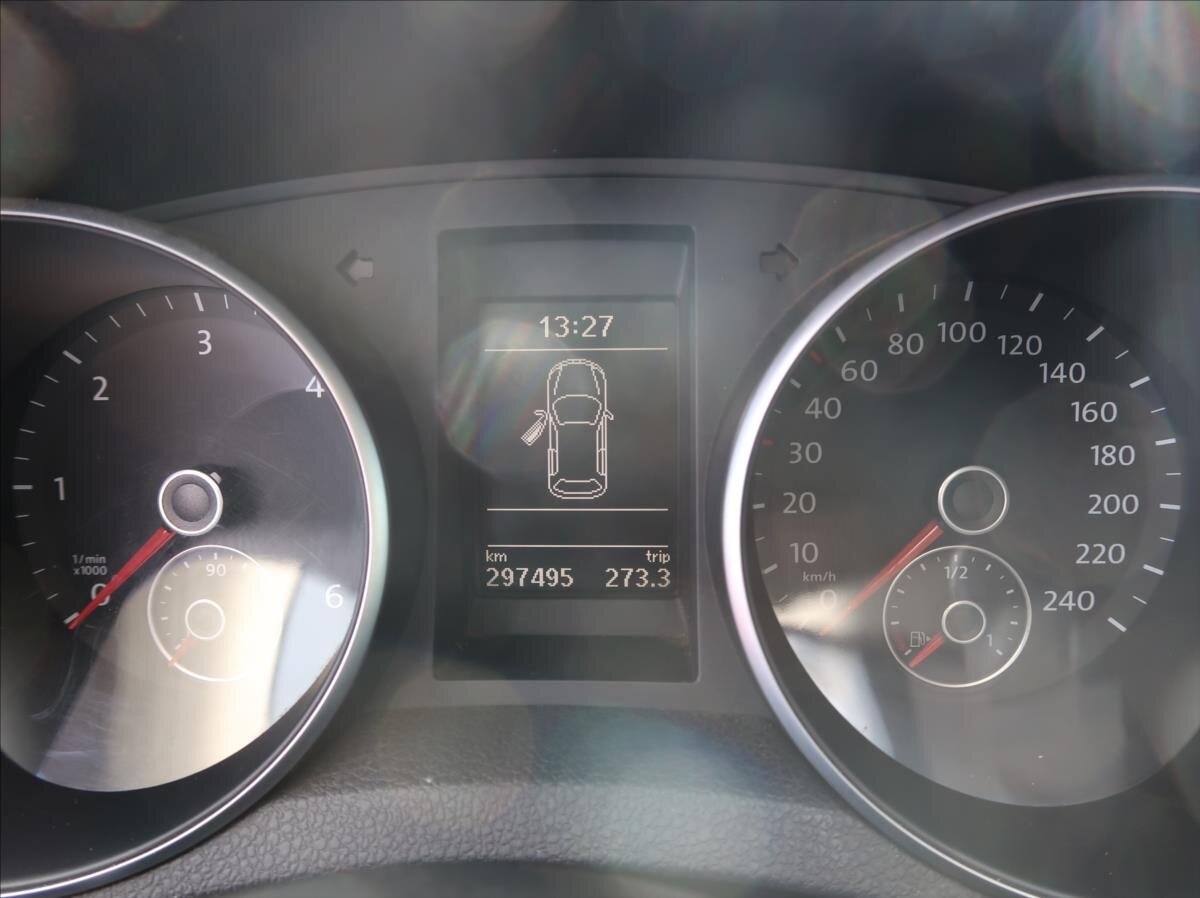 Volkswagen Golf Kombi 1,6 l 77 kw