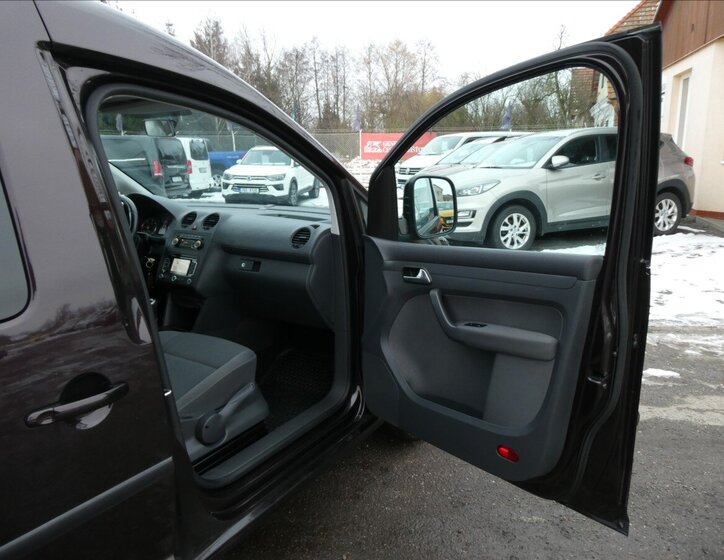 Volkswagen Caddy Kombi 1,6 l 75 kw