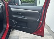 Mitsubishi Outlander SUV / Terénní 2,3 l 110 kw