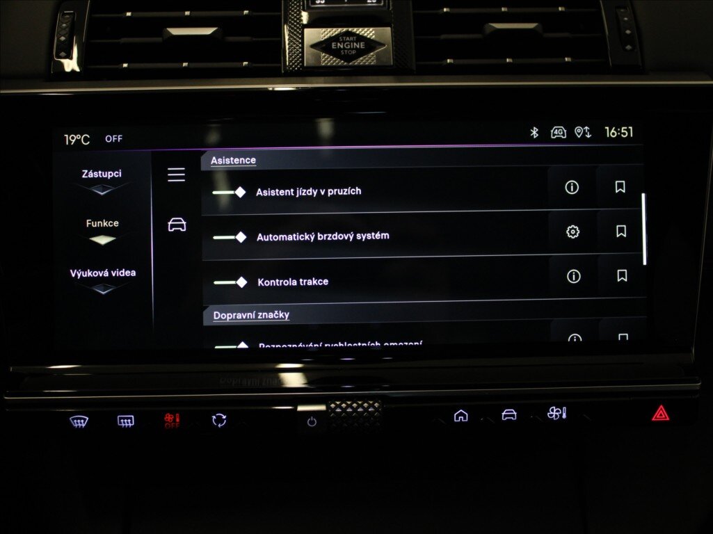 DS Automobiles DS7 Crossback SUV / Terénní 1,6 l 221 kw