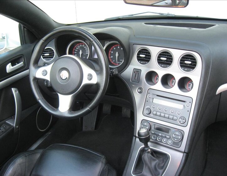 Alfa Romeo Spider Kabriolet 2,2 l 136 kw