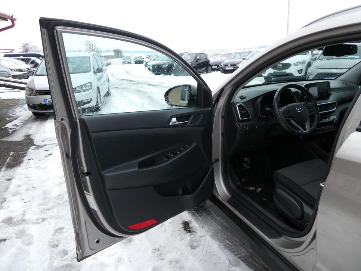 Hyundai Tucson SUV 1,6 l 85 kw