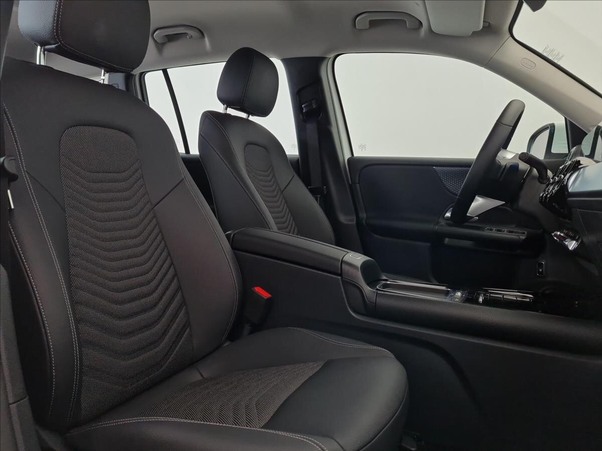 Mercedes-Benz GLB SUV / Terénní 2,0 l 140 kw