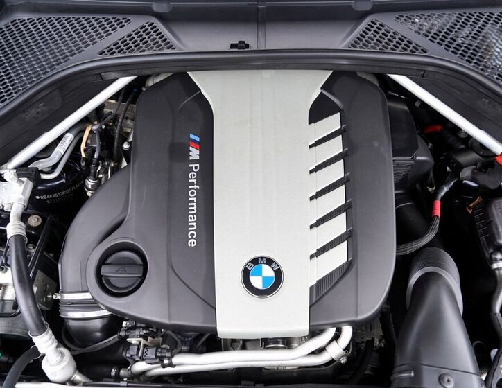 BMW X6 SUV / Terénní 3,0 l 280 kw