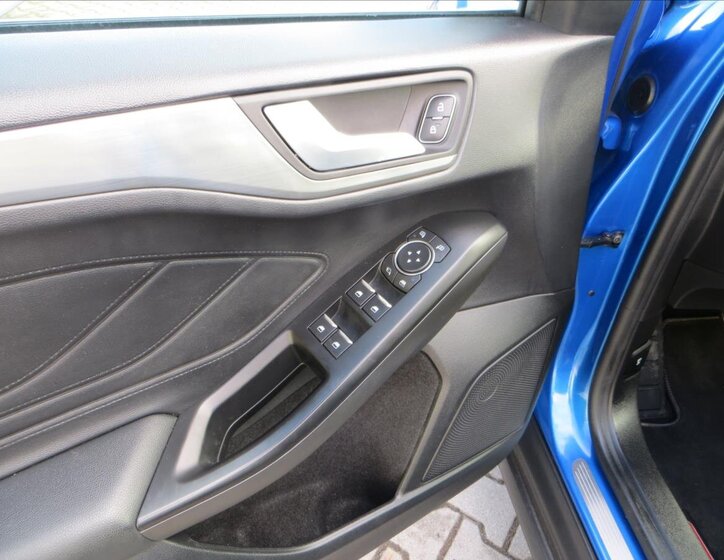 Ford Focus Kombi 999,0 114 kw