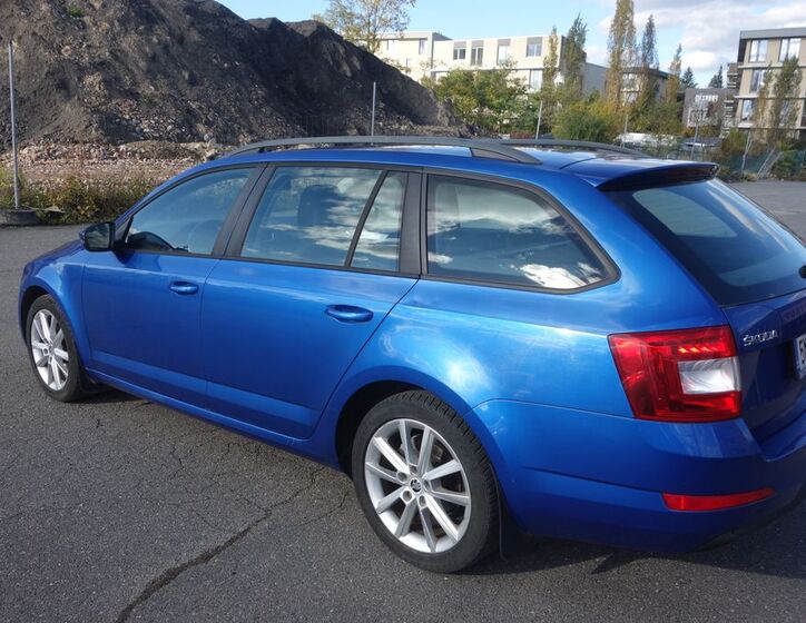Škoda Octavia 10