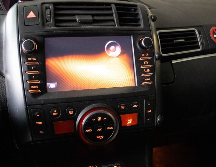 Toyota Verso MPV 1,6 l 97 kw