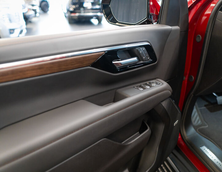 Chevrolet Tahoe SUV 6,2 l 313 kw