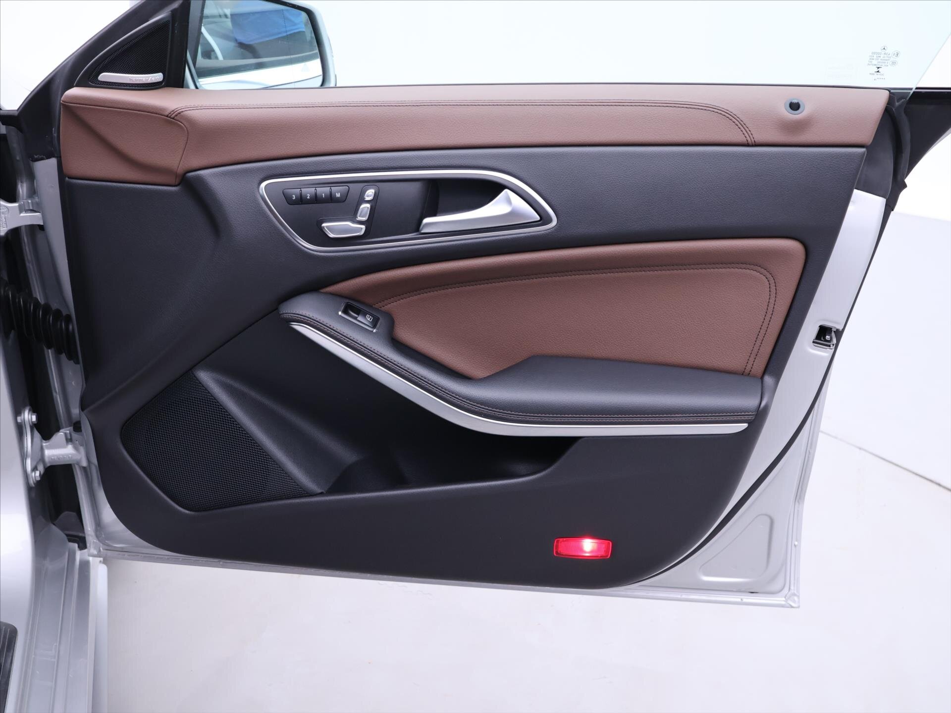 Mercedes-Benz CLA Sedan 2,0 l 280 kw