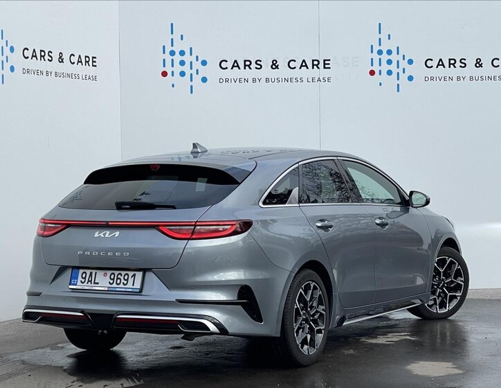 KIA ProCeed Kombi 1,5 l 118 kw