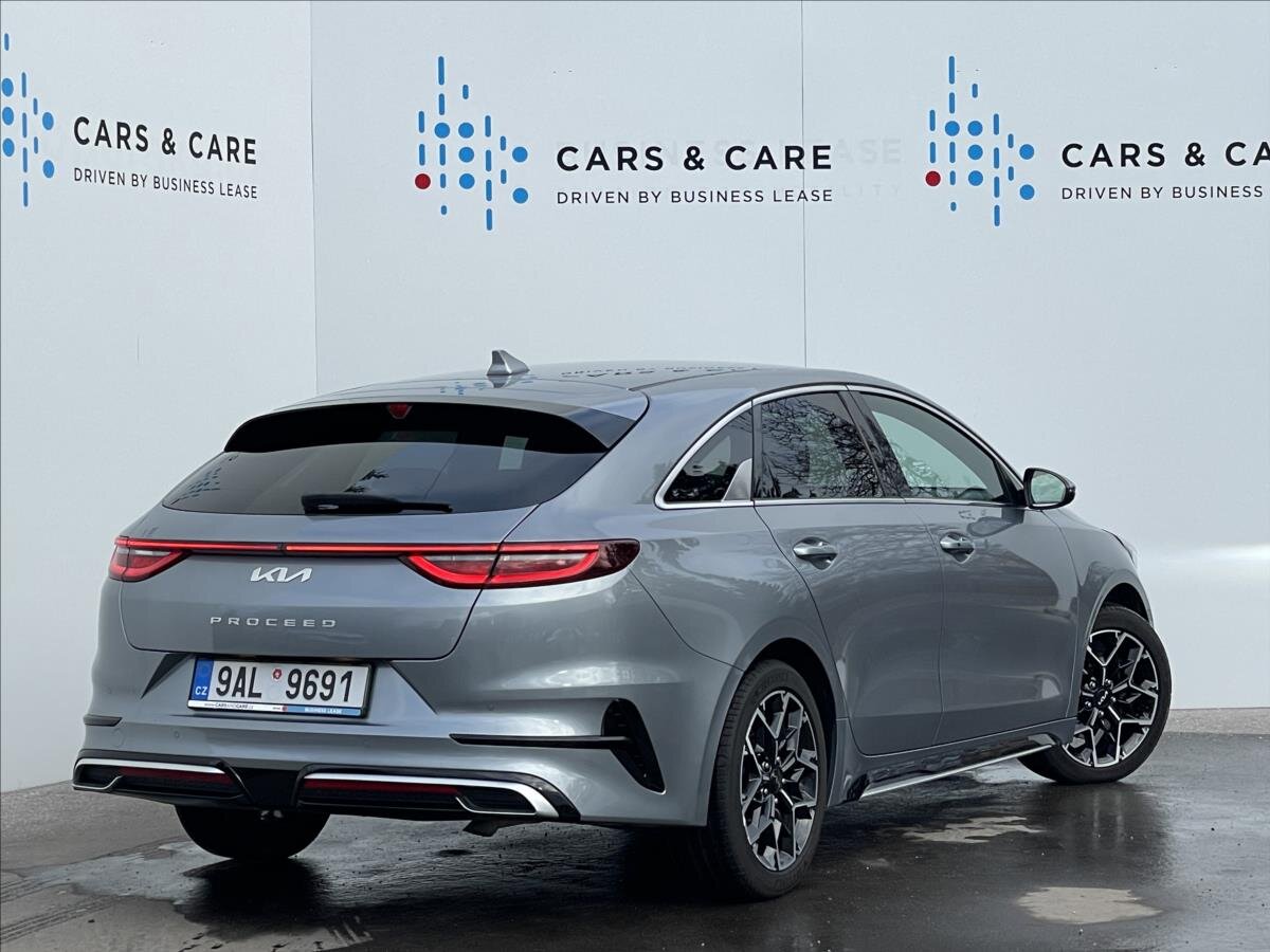 KIA ProCeed Kombi 1,5 l 118 kw
