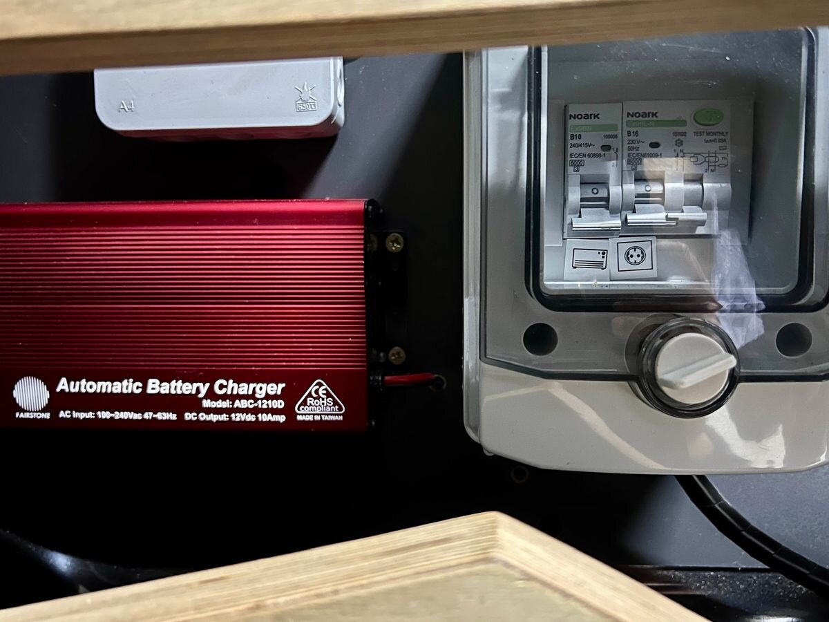 Opel Vivaro Užitková 2,0 l 130 kw