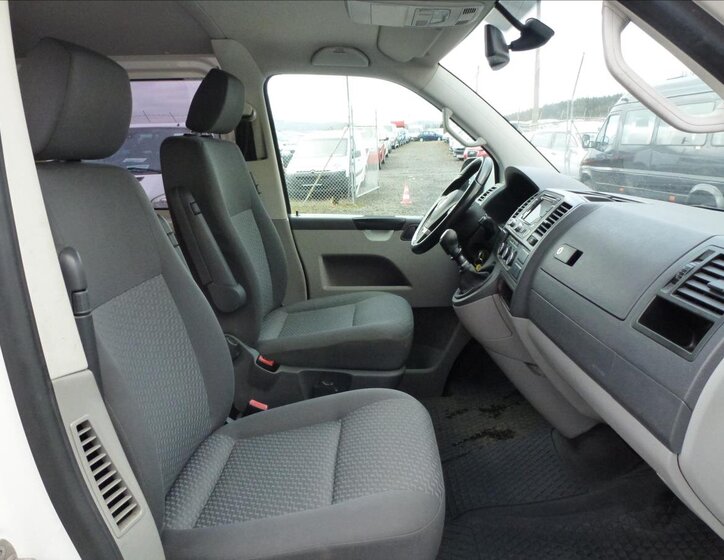 Volkswagen Transporter 21