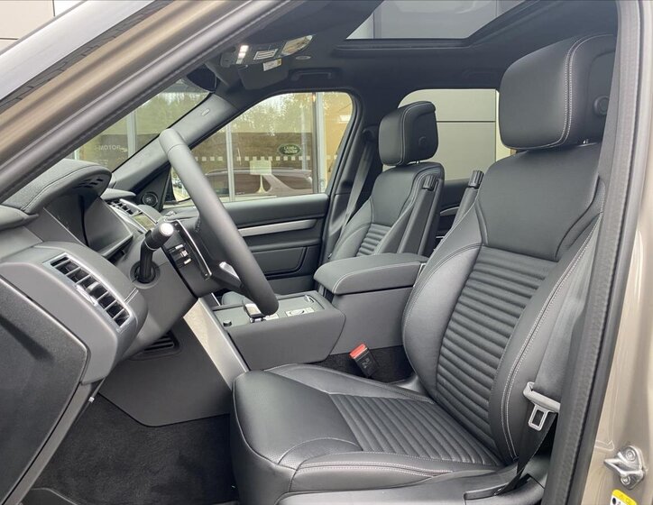 Land Rover Discovery 12