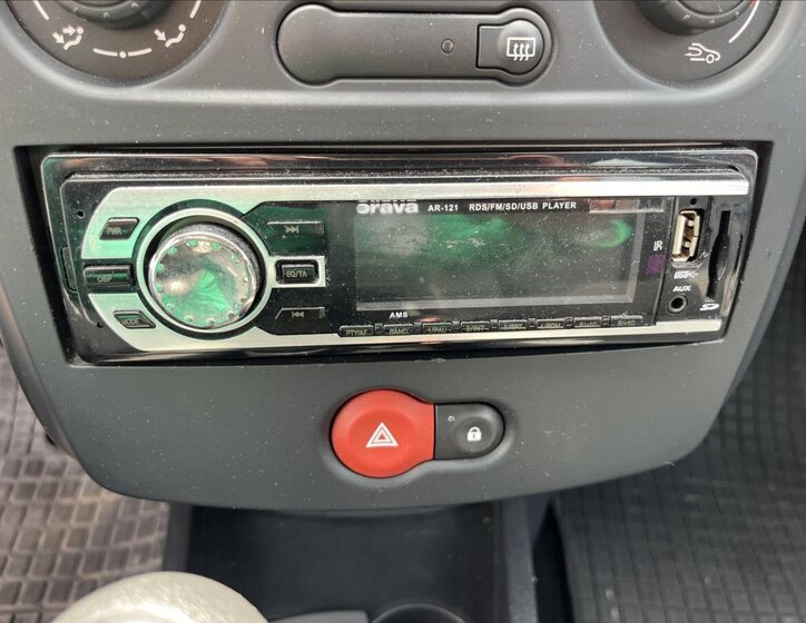 Renault Clio Hatchback 1,1 l 48 kw