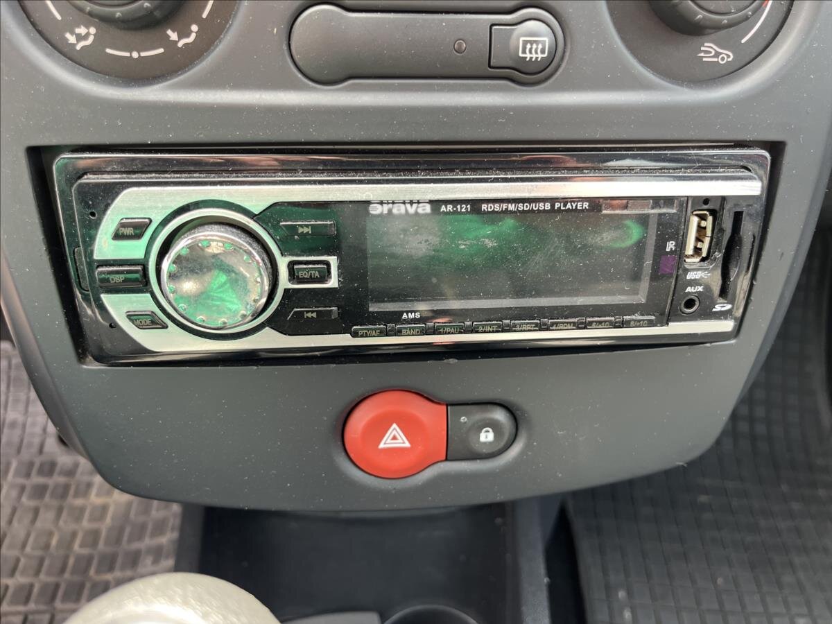 Renault Clio Hatchback 1,1 l 48 kw