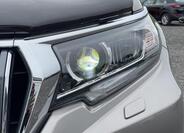 Toyota Land Cruiser 16