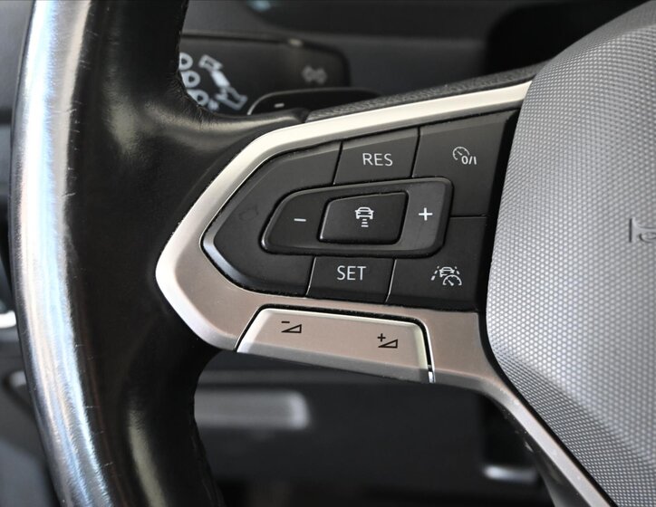 Volkswagen Tiguan Allspace 17