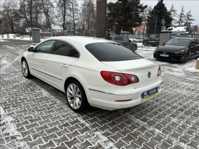 Volkswagen Passat CC Sedan 1,8 l 118 kw