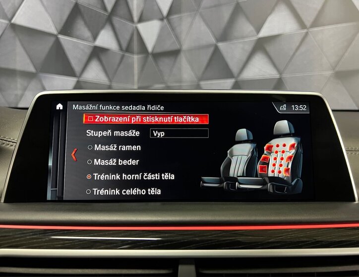 BMW Řada 7 Sedan 3,0 l 294 kw