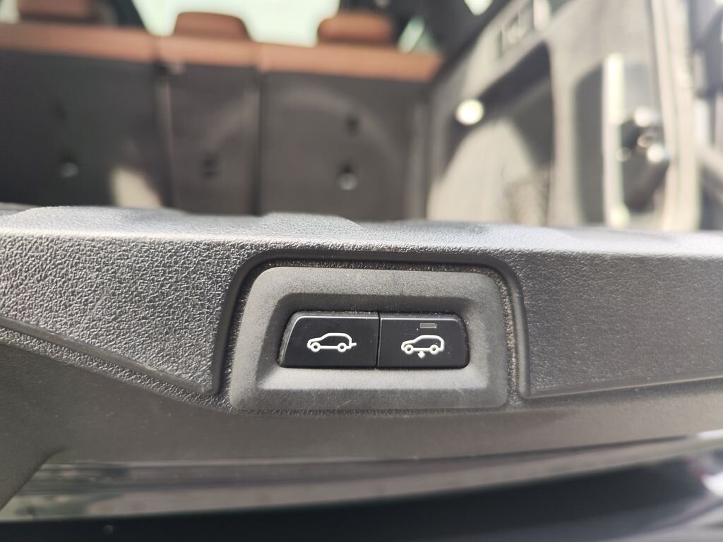 BMW X5 SUV / Terénní 3,0 l 250 kw