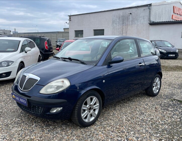 Lancia Y Hatchback 1,2 l 59 kw