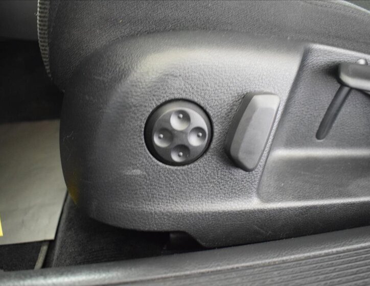 Volkswagen Passat Kombi 2,0 l 81 kw