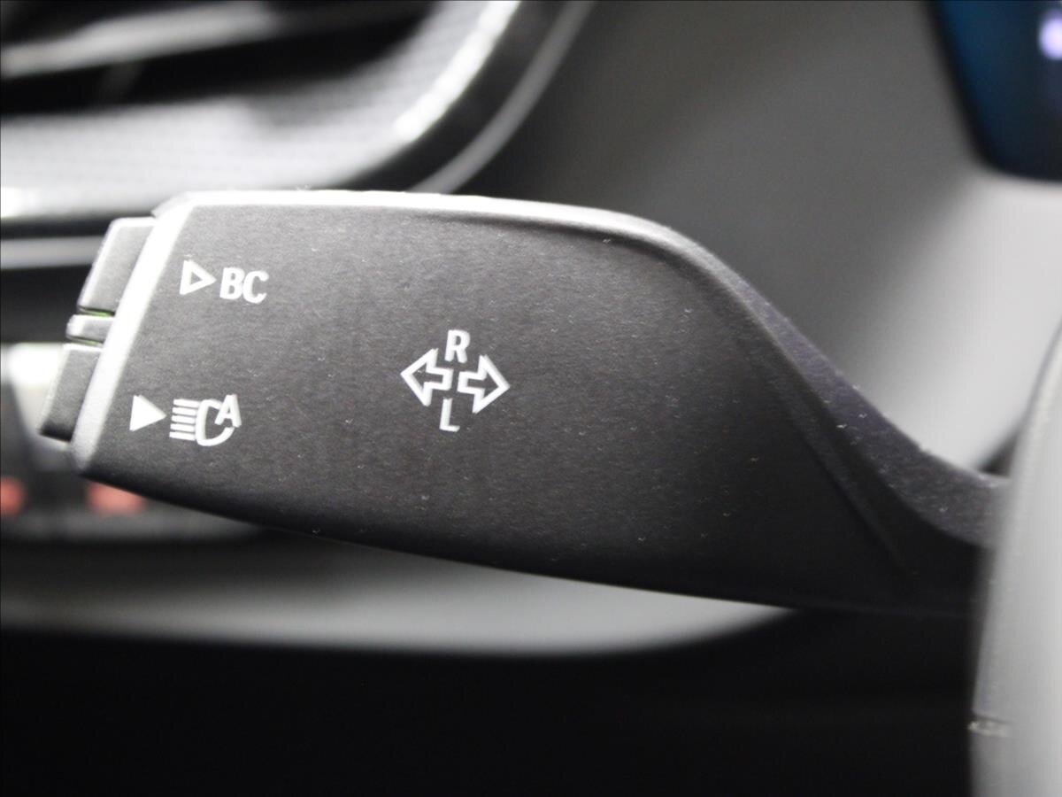 BMW Řada 2 Sedan / Limuzína 1,5 l 100 kw