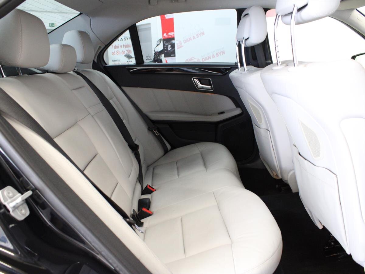 Mercedes-Benz Třídy E Sedan 3,0 l 170 kw