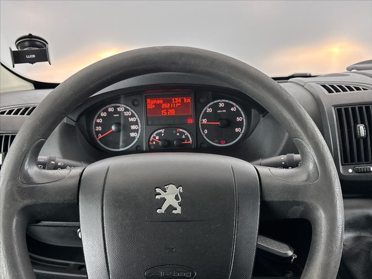 Peugeot Boxer Skříň 2,2 l 96 kw