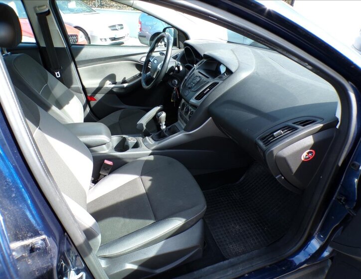 Ford Focus Kombi 998,0 92 kw