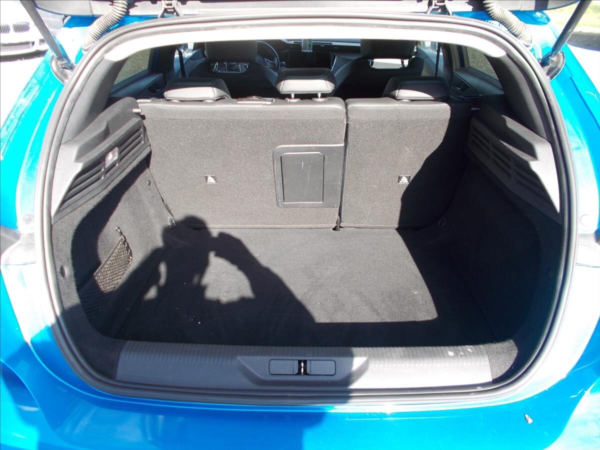 Peugeot 308 Hatchback 1,5 l 96 kw