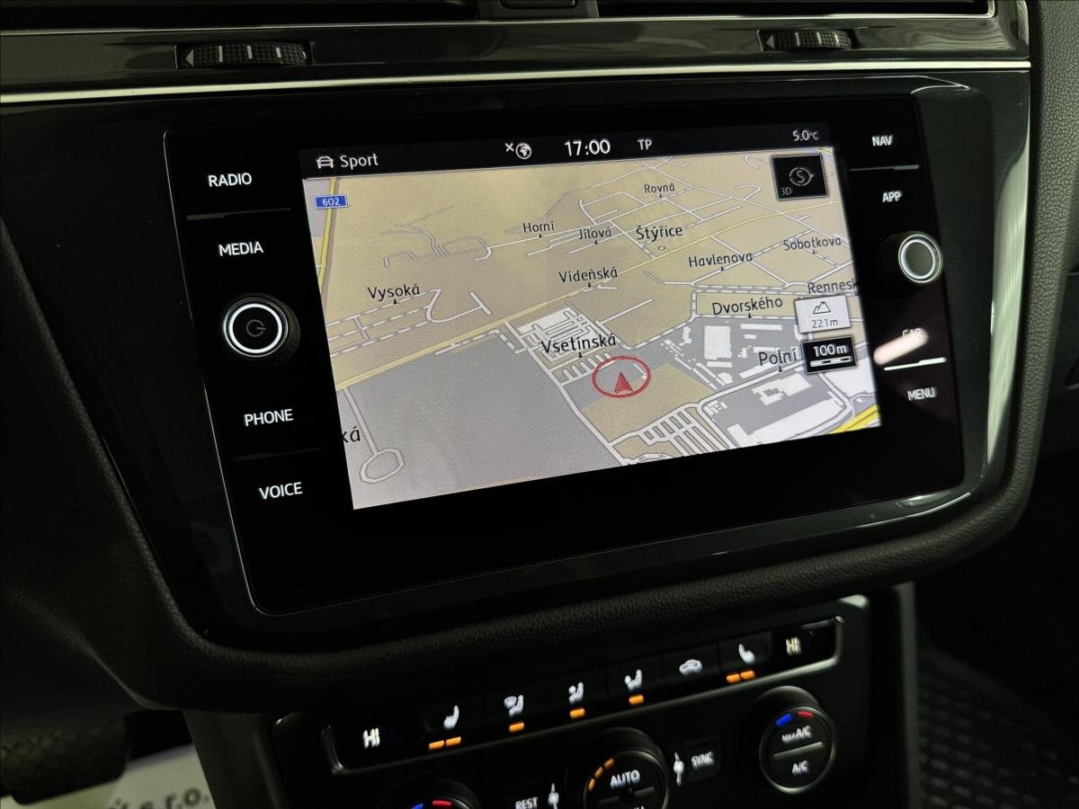Volkswagen Tiguan Allspace SUV / Terénní 2,0 l 140 kw
