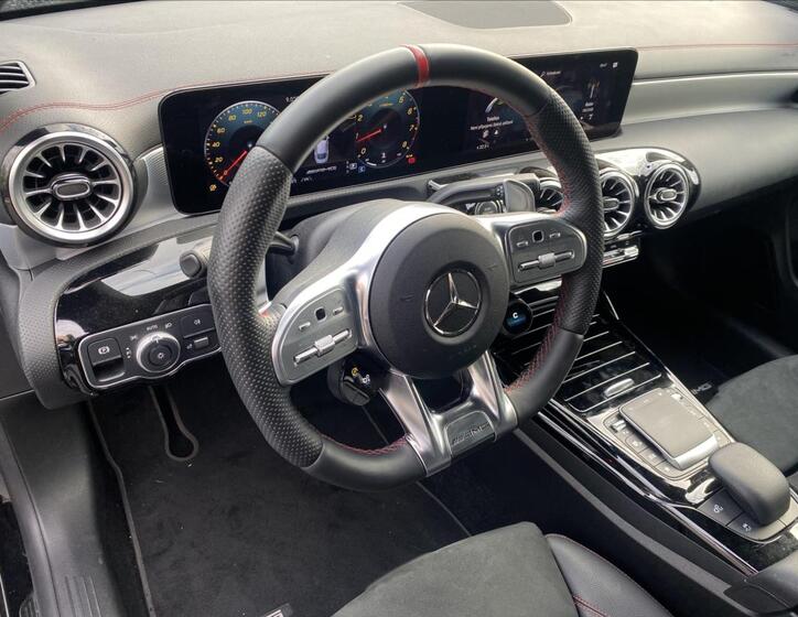 Mercedes-Benz CLA 13