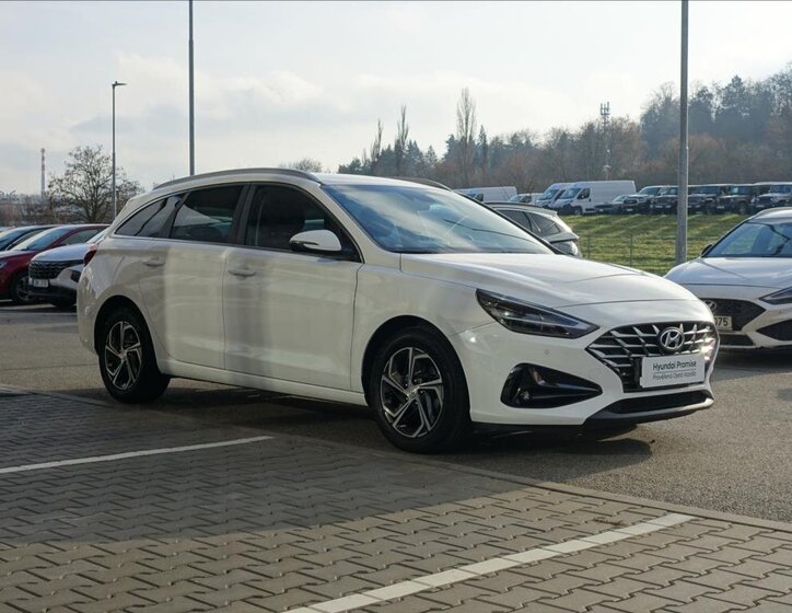 Hyundai i30 4