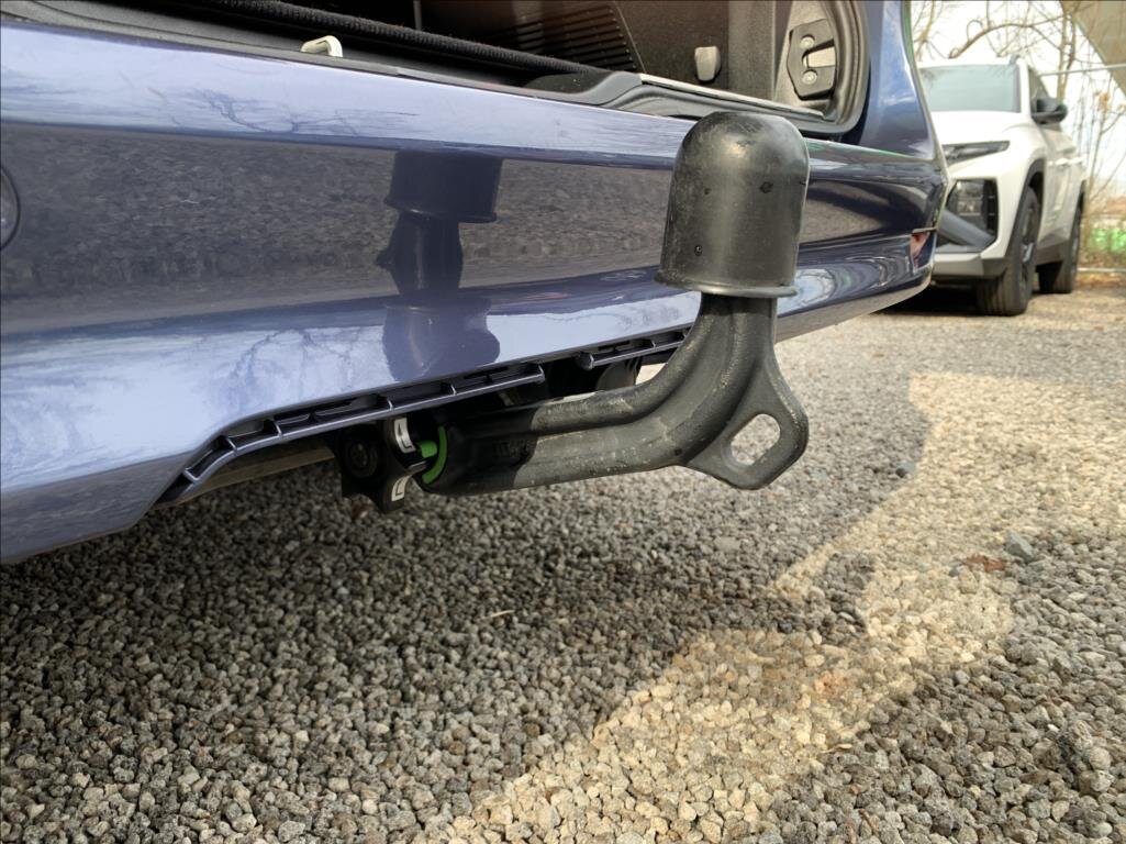 Mercedes-Benz Ostatní Ostatní 2,0 l 174 kw