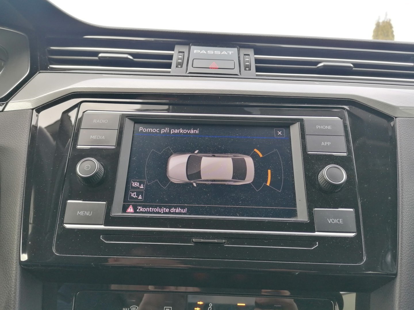 Volkswagen Passat Sedan / Limuzína 1,5 l 110 kw